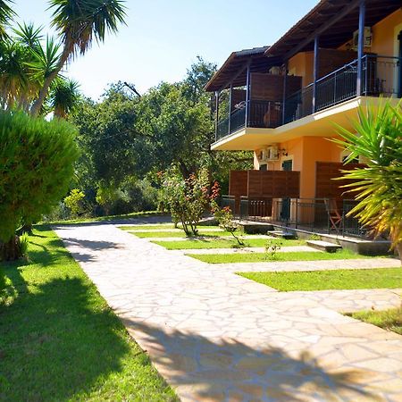 דאסיה Krystallia Apartments מראה חיצוני תמונה